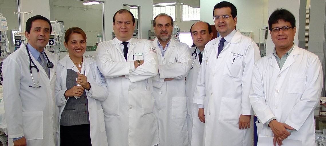 Luis Vernaza Hospital team